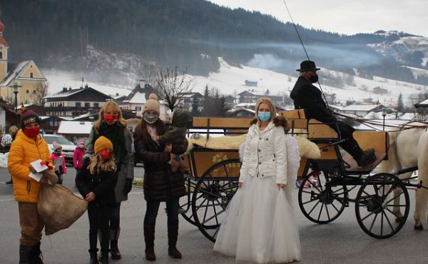 Weihnachtliche Überraschung für die Goinger Kinder