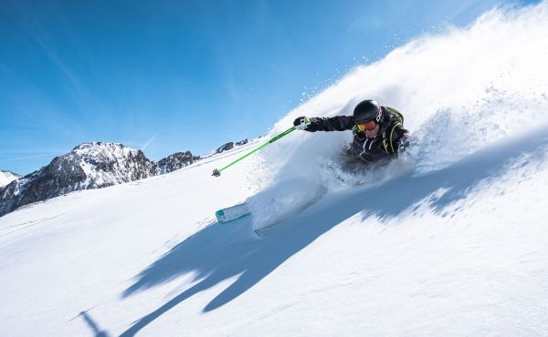 Skifahren & Hauseigene Skischule