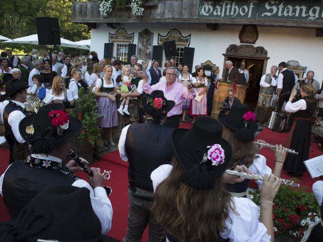 Jean-Claude Juncher beim Dirigieren der Goinger Musikkapelle