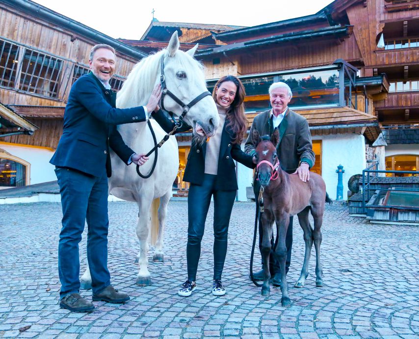 Christian Lindner mit Fohlen Tosca